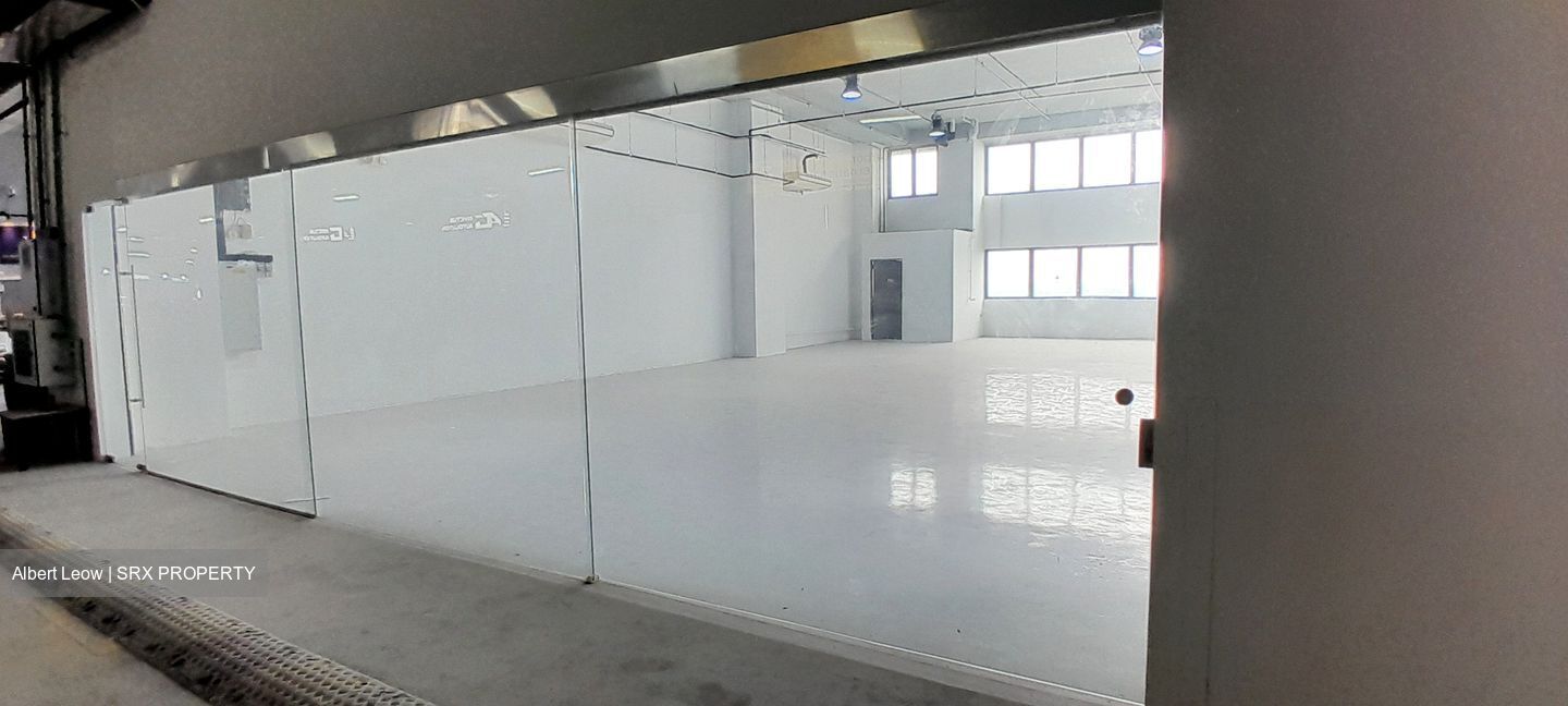 Carros Centre (D25), Warehouse #626482481